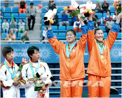 women's doubles winners